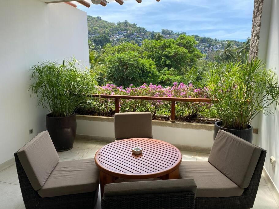 Beachfront 2 BR Luxury Condo Chava Surin Esterno foto