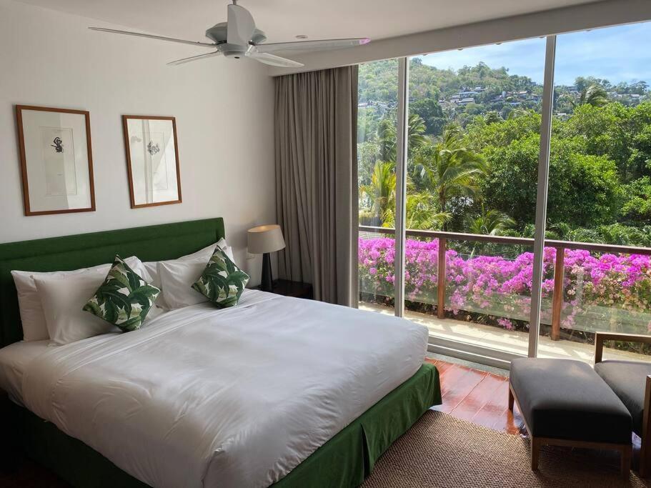 Beachfront 2 BR Luxury Condo Chava Surin Esterno foto