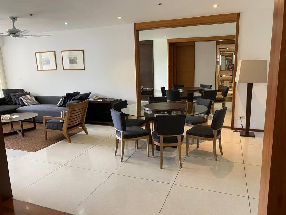 Beachfront 2 BR Luxury Condo Chava Surin Esterno foto