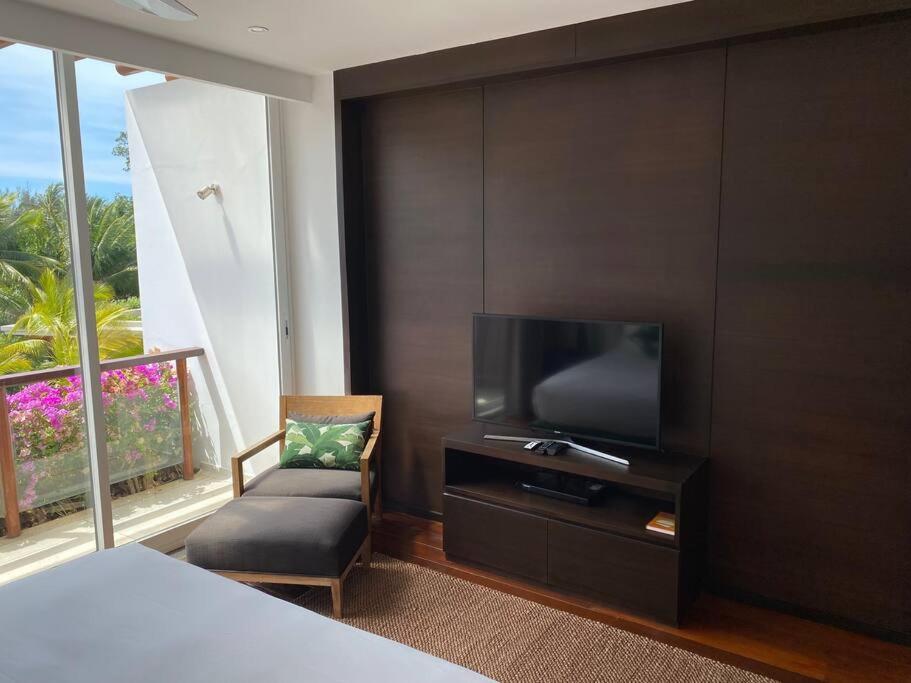 Beachfront 2 BR Luxury Condo Chava Surin Esterno foto
