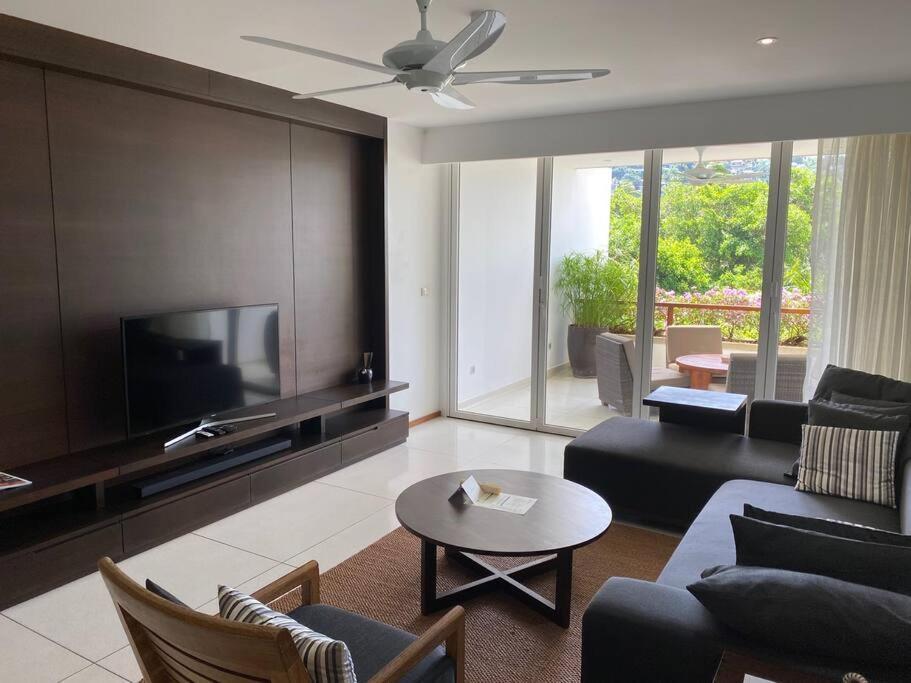 Beachfront 2 BR Luxury Condo Chava Surin Esterno foto